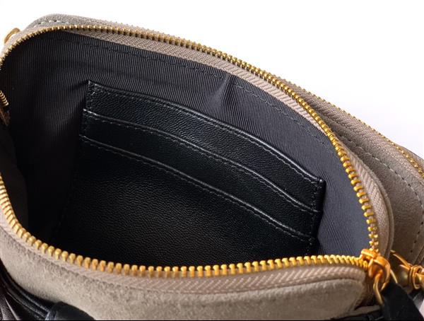 2026131221854258 700